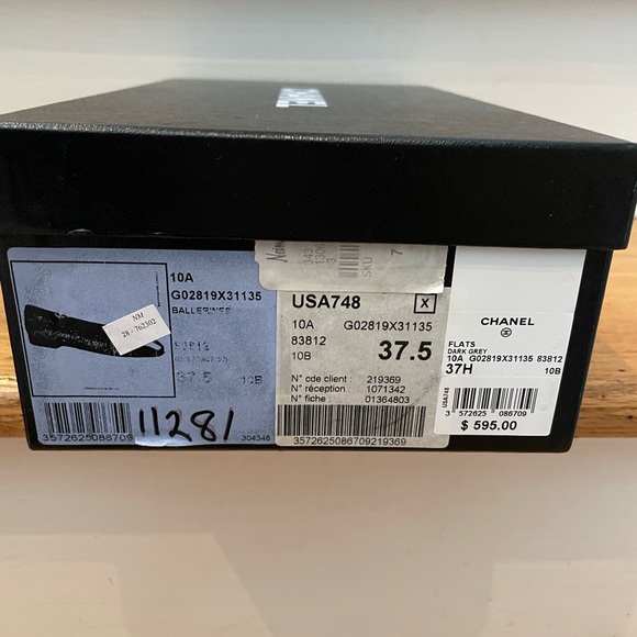 CHANEL Wn's Size 37.5 Ballerina Flats Dark Grey Brushed Suede Retail $595.00 - Picture 10 of 10